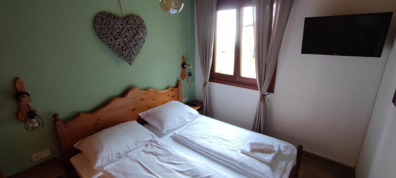 Familien-Garten-Suite Kanzelhoehe Gerlitzen - Gerlitzenurlaub At Kanzelhohe المظهر الخارجي الصورة